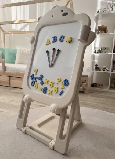 Magnetická plocha na kreslenie a učenie
