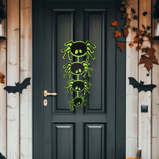 Závesná halloweenska dekorácia pavúk z filcu