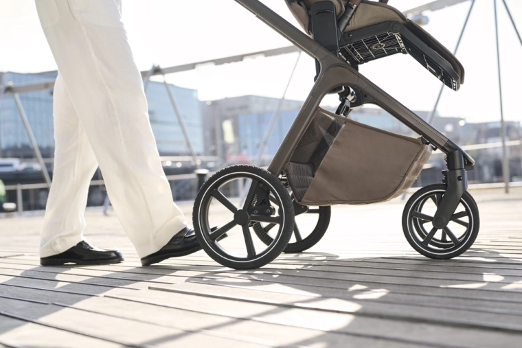 Hladká jazda vďaka veľkým kolesám a odpruženiu