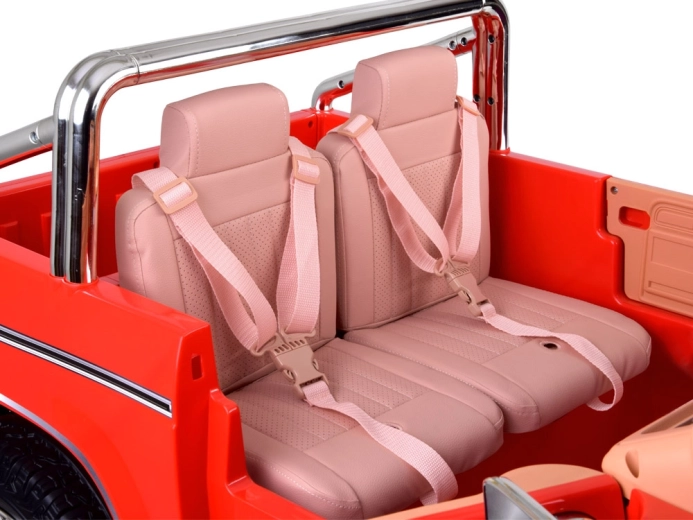 Dve sedadlá s bezpečnostnými pásmi