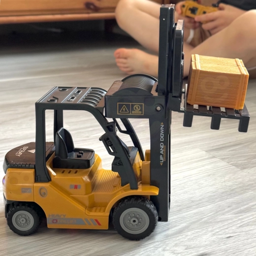 Realistické zdvíhanie nákladu