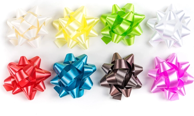 Žiarivé farby a lesklý efekt