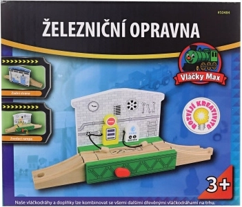 Drevená železničná opravovňa Maxim k vláčikovej dráhe