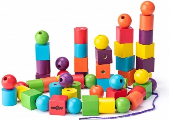 Veľké navliekacie koráliky pre deti