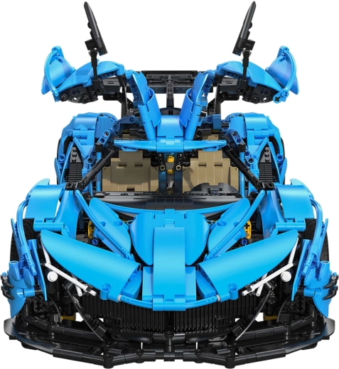 Detailný interiér a športový vzhľad