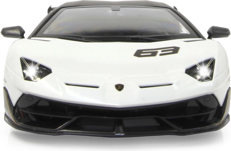 LED svetlá a realistické detaily