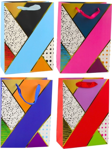 Papierová darčeková taška geometrické vzory 23 x 18 x 10,5 cm
