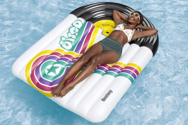 Retro dizajn vinylovej platne, ktorý zaujme