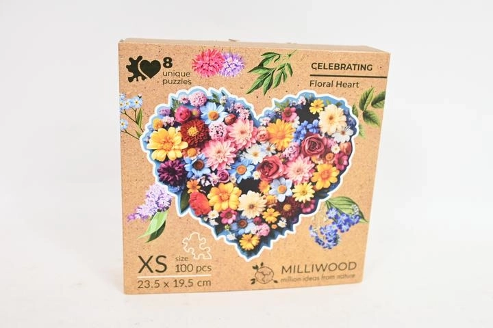 Drevené puzzle Milliwood kvetinové srdce Celebrating