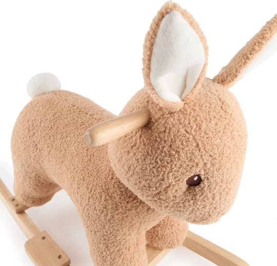 Bezpečné držanie vďaka madlám a opierkam na nohy