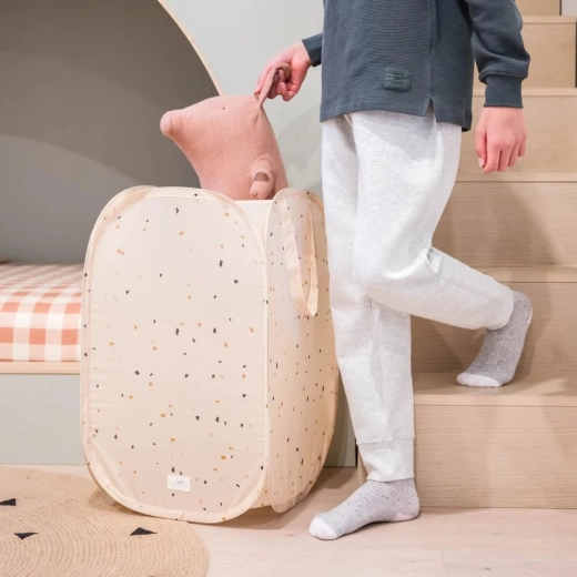 Odolný vodoodolný materiál z recyklovaného polyesteru
