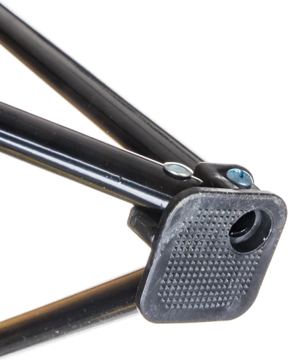 Stabilný kovový rám s protišmykom