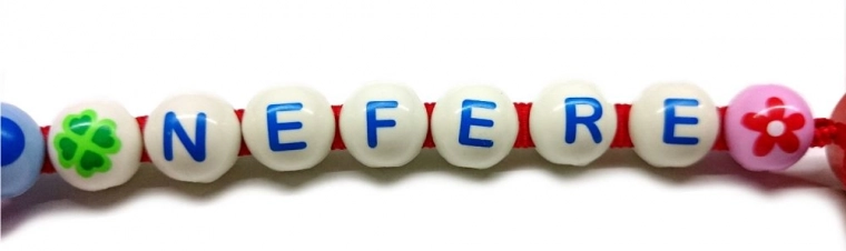 Farebné koráliky a hravý dizajn