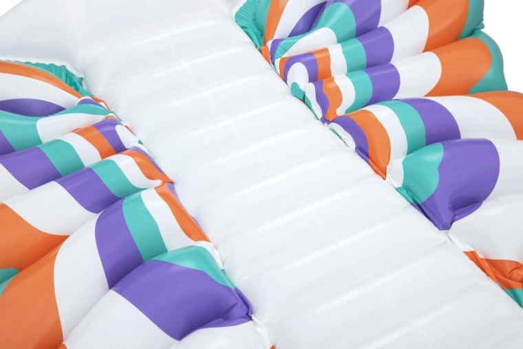 Komfortná opora vďaka rebrovanému stredu