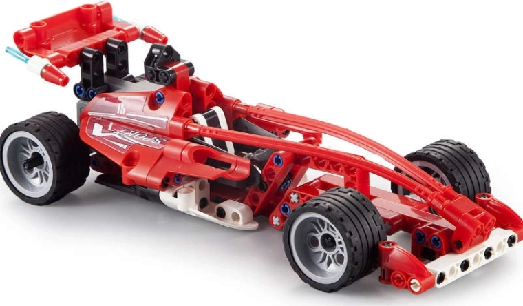 Realistické závodné detaily