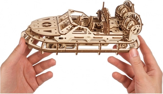 Detailné 3D drevené puzzle pre stredne pokročilých