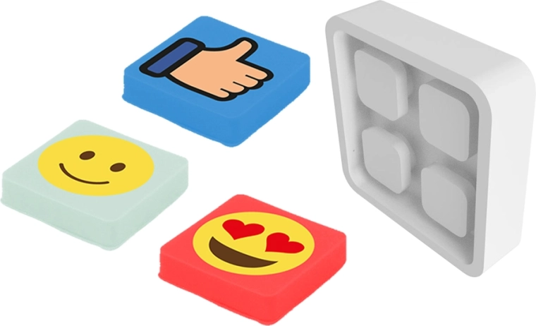 Pixie Crew reflexný odznak emoji