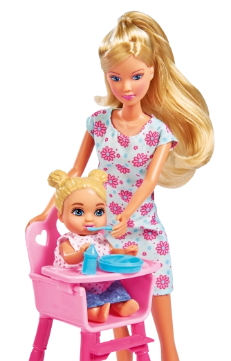 Čas na kŕmenie v jedálenskej stoličke