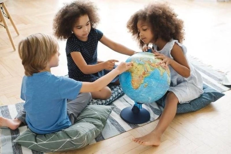 LED nočná Zem pre efektné zobrazenie