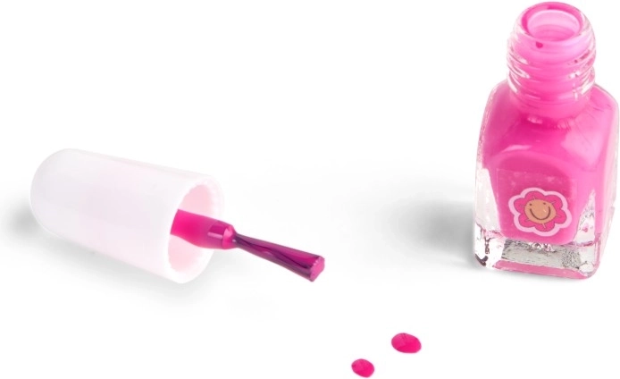 Farebné nechty behom chvíľky