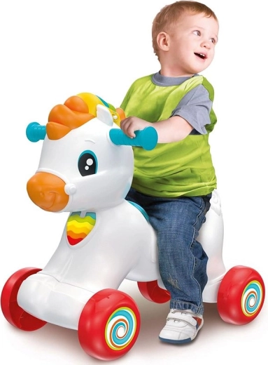 Stabilná konštrukcia pre malých jazdcov