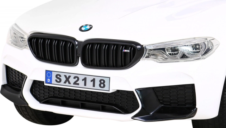 Realistické LED osvetlenie a detaily