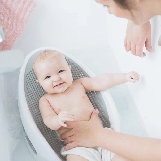Ergonomická opora na kúpanie od narodenia