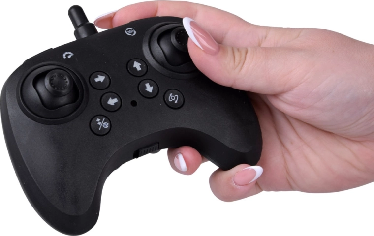 Intuitívne ovládanie pre plynulé manévre