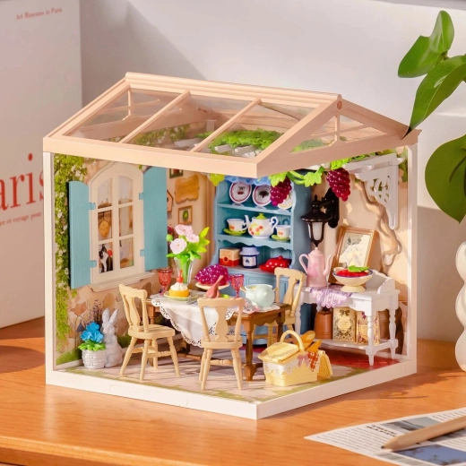 Zostavenie bez lepidla a nástrojov