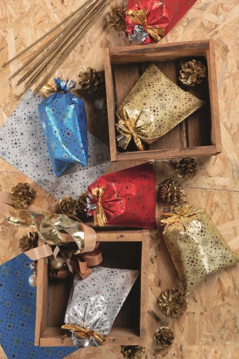 Celofánové vrecko 16 × 25 cm s motívom vločiek, metalické