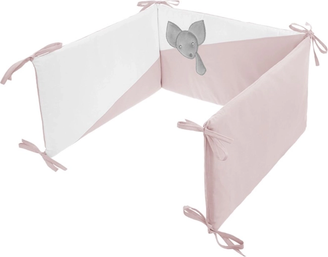 Bezpečie v postieľke s ochranným mantinelom