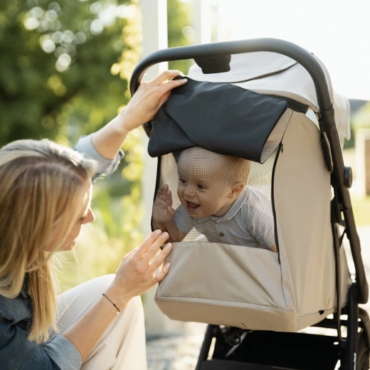 Strieška s UPF 50+ a dohľad kedykoľvek