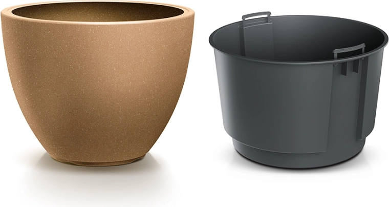 Praktická vložka s úchytmi