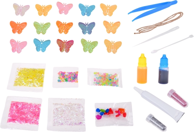 Trblietky, pigmenty a ozdoby pre nekonečné kombinácie