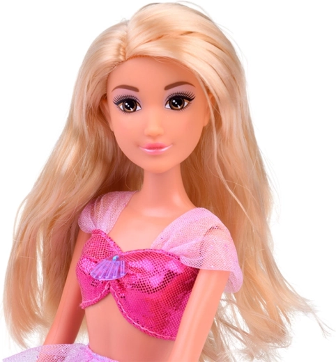 Vlasy na česanie a realistické detaily