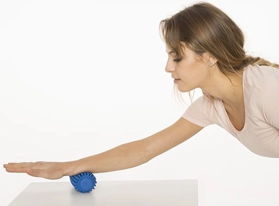 Jednoduchá automasáž predlaktí, nôh aj chodidiel