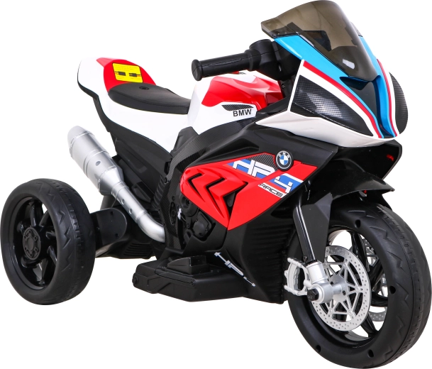 LED predné svetlá a realistické detaily