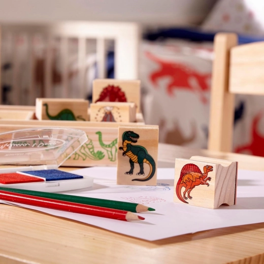 8 drevených pečiatok s dinosaurami