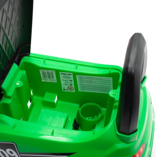 Úložná schránka pod sedadlom