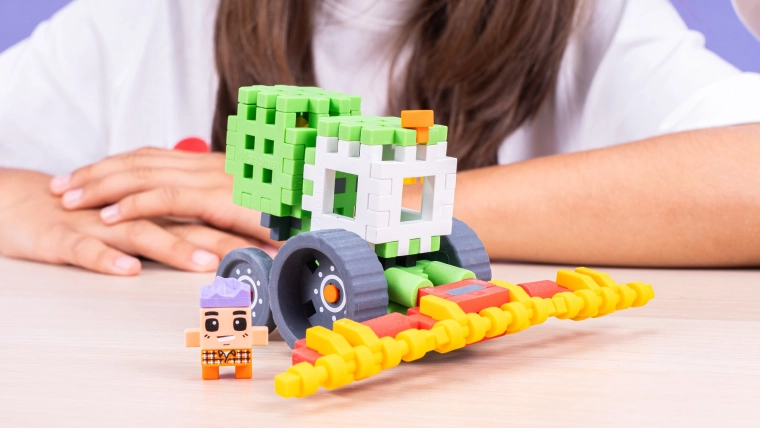 Figúrka farmára na príbehové hranie