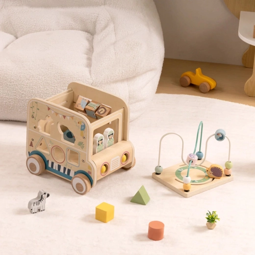 Kolieska, labyrinty a safari príbehy