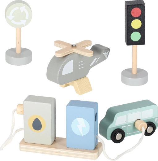 Benzínová stanica a dopravné prvky