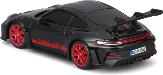 Kovová karoséria pre realistický look a odolnosť