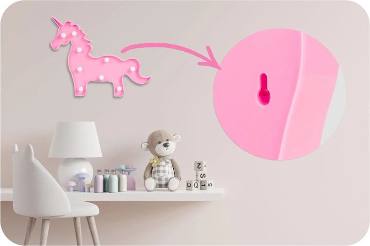 Jednoduché zavesenie na stenu