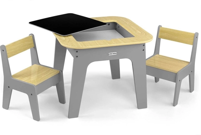 Obojstranná doska: kocky aj tabuľa na kriedu