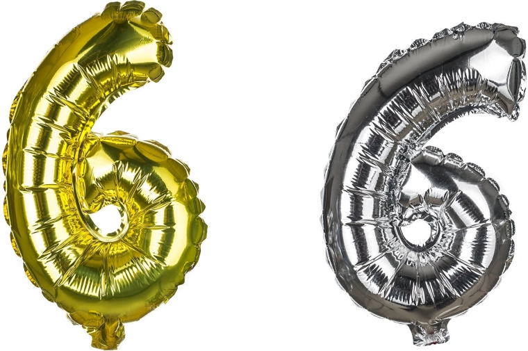 Lesklý metalický vzhľad