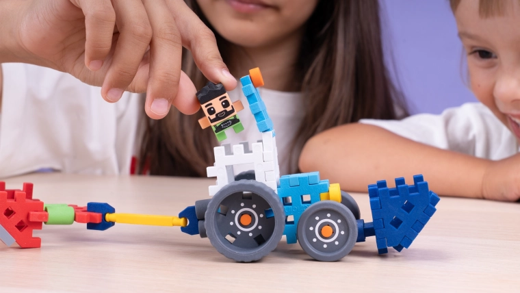 Herná figúrka farmára pre role-play