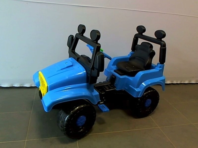 Terénne šliapacie auto na pedále 43409
