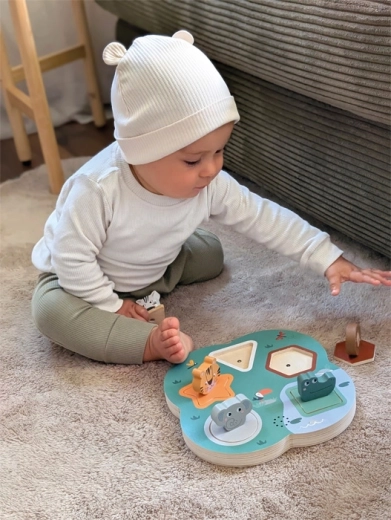 Rozvíja jemnú motoriku a koordináciu