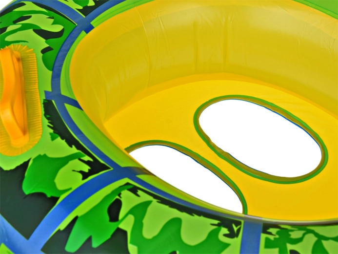 Bezpečné sedadlo s otvormi na nožičky